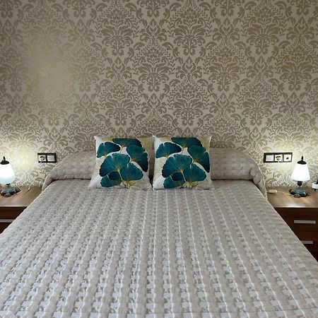 Hostal Solymar San Francisco  Zewnętrze zdjęcie